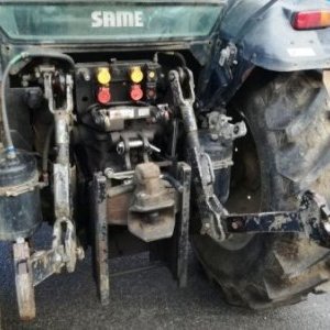 foto 5t Traktor mit lader mit gabel (als neu !